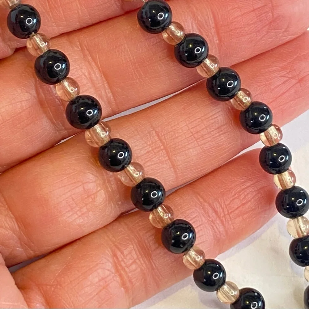 Vintage Style Black Glass Bead Necklace Silver Floral‎ Medallion Pendant